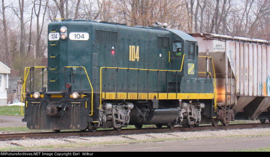 Ohio South Central Railroad (OSCR) 104